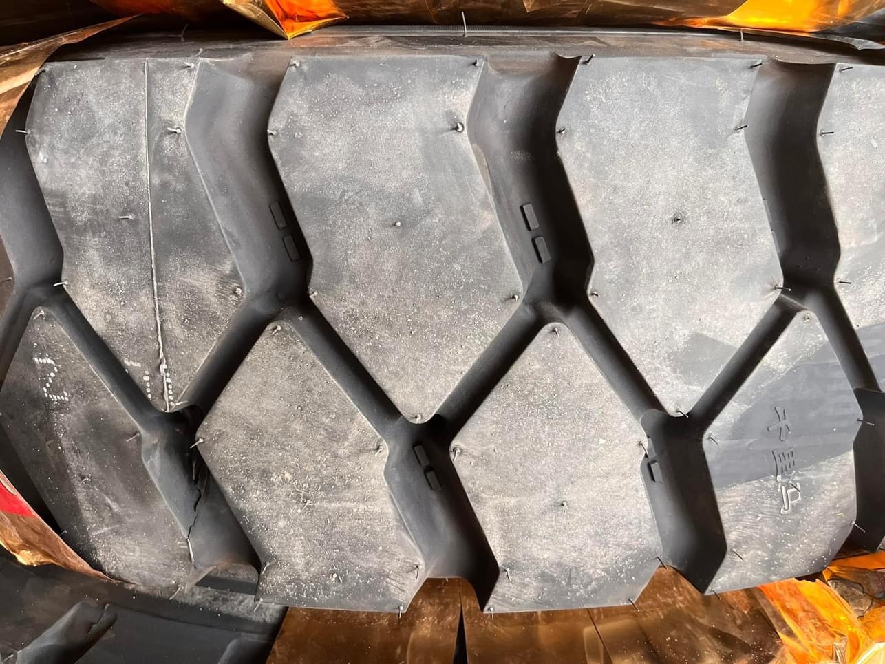 LỐP XE BEN -CUNG CẤP LỐP XE BEN UY TÍN NHẤT TẠI TP  HỒ CHÍ MINH